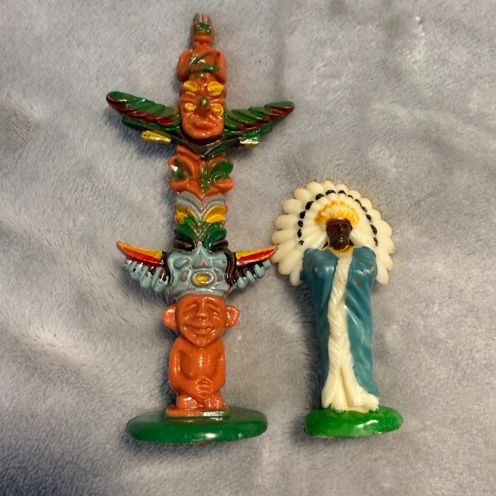 Vintage Plastic Cake Topper Lot of 5 Native American Totem Figures‎